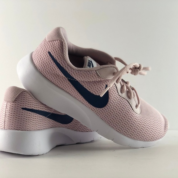 nike tanjun barely rose